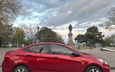 Hyundai Solaris II рестайлинг, 2013 год, 1 060 000 рублей, 1 фотография