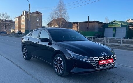 Hyundai Elantra, 2021 год, 1 850 000 рублей, 1 фотография