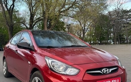 Hyundai Solaris II рестайлинг, 2013 год, 1 060 000 рублей, 3 фотография