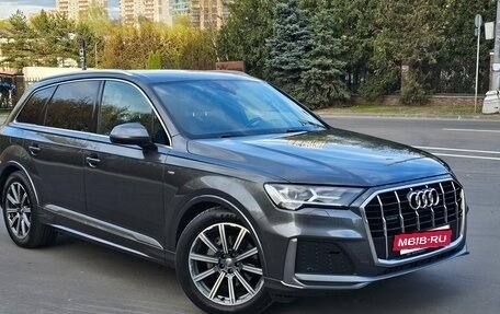 Audi Q7, 2019 год, 5 750 000 рублей, 2 фотография