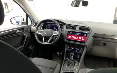 Volkswagen Tiguan II, 2021 год, 2 750 000 рублей, 5 фотография