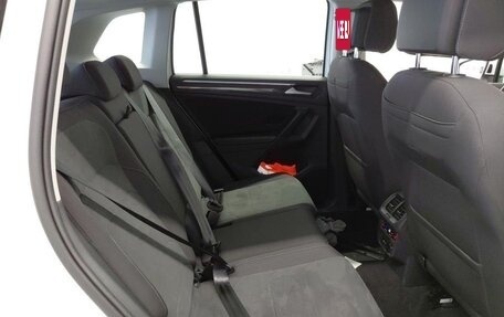 Volkswagen Tiguan II, 2021 год, 2 750 000 рублей, 10 фотография