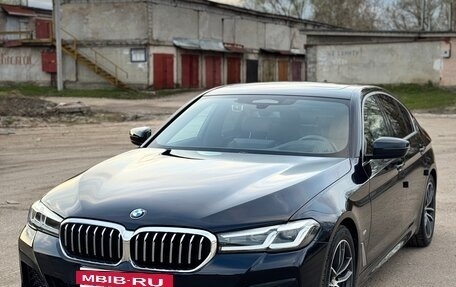 BMW 5 серия, 2022 год, 5 450 000 рублей, 2 фотография