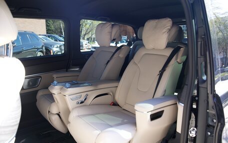 Mercedes-Benz V-Класс, 2025 год, 13 990 000 рублей, 17 фотография