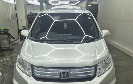 Honda Freed I, 2013 год, 1 200 000 рублей, 1 фотография