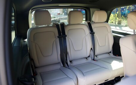 Mercedes-Benz V-Класс, 2025 год, 13 990 000 рублей, 23 фотография