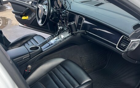 Porsche Panamera II рестайлинг, 2012 год, 3 000 000 рублей, 13 фотография