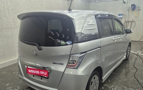 Honda Freed I, 2013 год, 1 200 000 рублей, 5 фотография