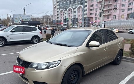 KIA Cerato III, 2009 год, 800 000 рублей, 3 фотография