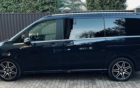 Mercedes-Benz V-Класс, 2018 год, 6 000 000 рублей, 4 фотография