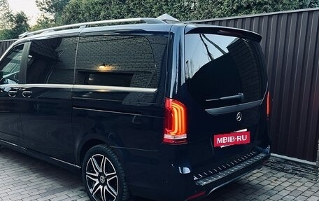 Mercedes-Benz V-Класс, 2018 год, 6 000 000 рублей, 3 фотография