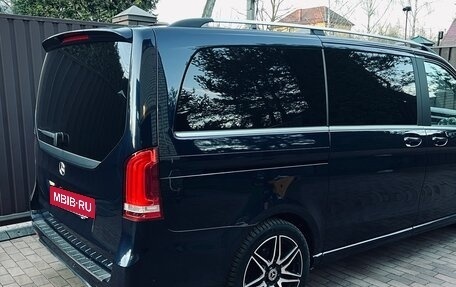 Mercedes-Benz V-Класс, 2018 год, 6 000 000 рублей, 16 фотография