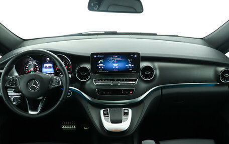 Mercedes-Benz V-Класс, 2023 год, 9 800 000 рублей, 12 фотография