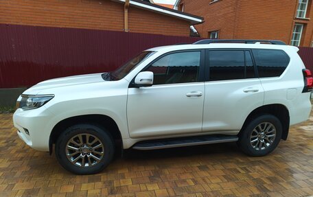 Toyota Land Cruiser Prado 150 рестайлинг 2, 2019 год, 5 500 000 рублей, 2 фотография