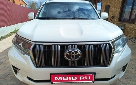 Toyota Land Cruiser Prado 150 рестайлинг 2, 2019 год, 5 500 000 рублей, 16 фотография