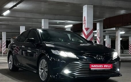 Toyota Camry, 2019 год, 3 500 000 рублей, 2 фотография