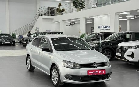 Volkswagen Polo VI (EU Market), 2013 год, 900 000 рублей, 1 фотография