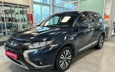 Mitsubishi Outlander III рестайлинг 3, 2019 год, 1 699 000 рублей, 1 фотография