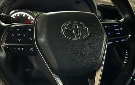Toyota Camry, 2019 год, 3 500 000 рублей, 14 фотография