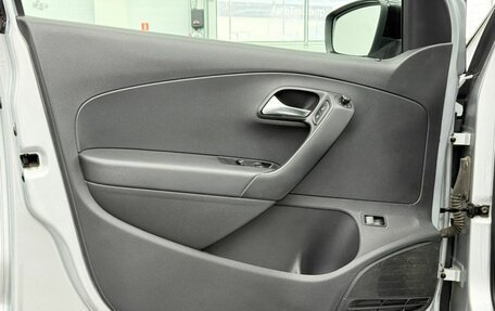 Volkswagen Polo VI (EU Market), 2013 год, 900 000 рублей, 9 фотография