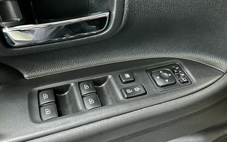 Mitsubishi Outlander III рестайлинг 3, 2019 год, 1 699 000 рублей, 8 фотография