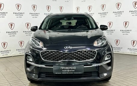 KIA Sportage IV рестайлинг, 2020 год, 2 379 000 рублей, 2 фотография