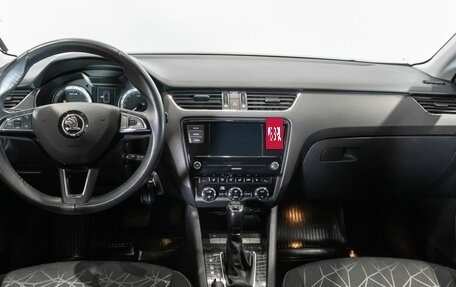 Skoda Octavia, 2019 год, 1 850 000 рублей, 6 фотография