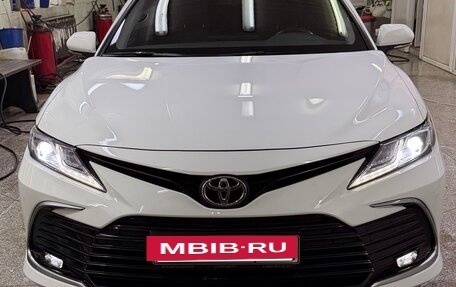 Toyota Camry, 2021 год, 2 880 000 рублей, 2 фотография