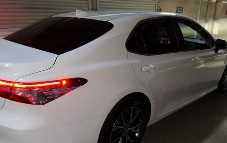 Toyota Camry, 2021 год, 2 880 000 рублей, 15 фотография