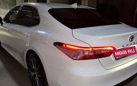 Toyota Camry, 2021 год, 2 880 000 рублей, 14 фотография