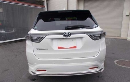 Toyota Harrier, 2018 год, 2 109 000 рублей, 6 фотография