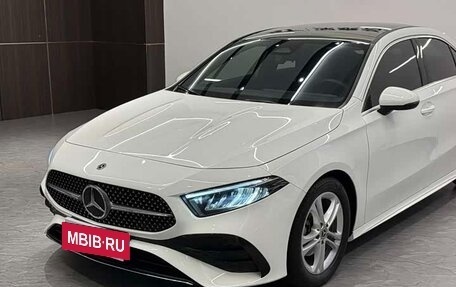 Mercedes-Benz A-Класс, 2023 год, 1 479 090 рублей, 2 фотография