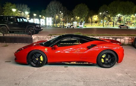 Ferrari 488, 2018 год, 20 999 000 рублей, 2 фотография