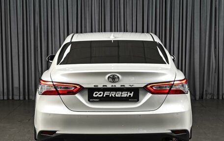 Toyota Camry, 2021 год, 2 650 000 рублей, 4 фотография