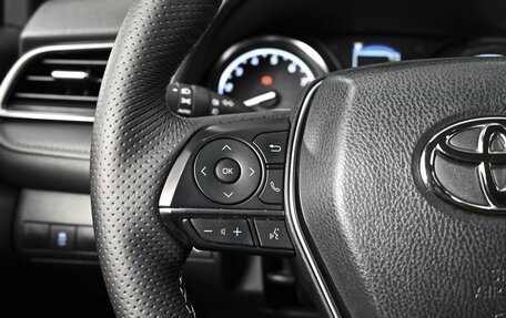 Toyota Camry, 2021 год, 2 650 000 рублей, 19 фотография