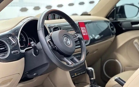 Volkswagen Beetle, 2014 год, 1 000 123 рублей, 6 фотография