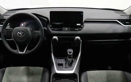 Toyota RAV4, 2025 год, 4 200 000 рублей, 6 фотография