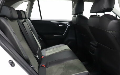 Toyota RAV4, 2025 год, 4 200 000 рублей, 13 фотография