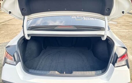 Hyundai Elantra, 2023 год, 1 420 000 рублей, 13 фотография