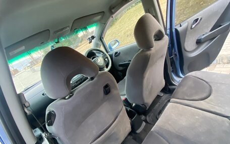 Honda Fit III, 2001 год, 450 000 рублей, 6 фотография