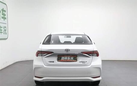 Toyota Corolla, 2023 год, 1 220 000 рублей, 4 фотография