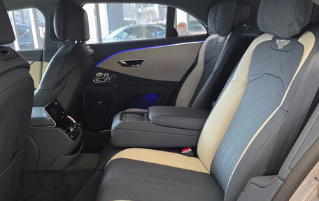 Bentley Flying Spur, 2024 год, 28 443 000 рублей, 7 фотография