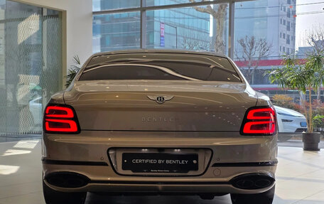 Bentley Flying Spur, 2024 год, 28 443 000 рублей, 5 фотография