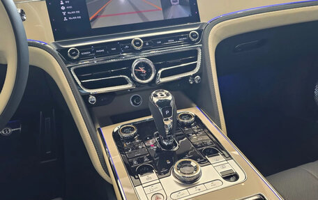 Bentley Flying Spur, 2024 год, 28 443 000 рублей, 11 фотография