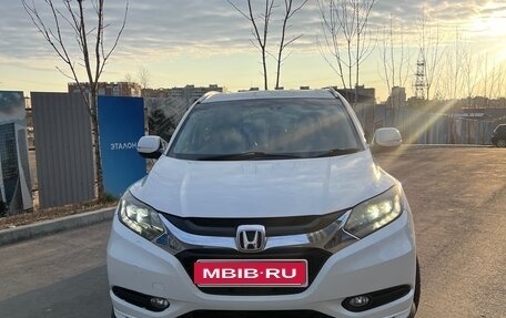 Honda Vezel, 2015 год, 1 650 000 рублей, 1 фотография