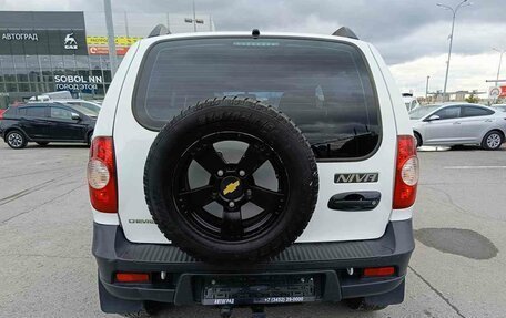 Chevrolet Niva I рестайлинг, 2017 год, 745 000 рублей, 6 фотография