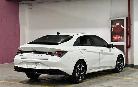 Hyundai Elantra, 2022 год, 1 430 000 рублей, 5 фотография