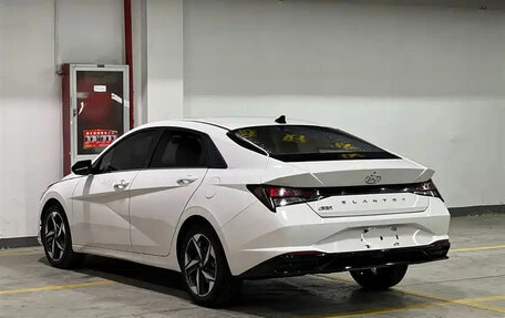 Hyundai Elantra, 2022 год, 1 430 000 рублей, 4 фотография