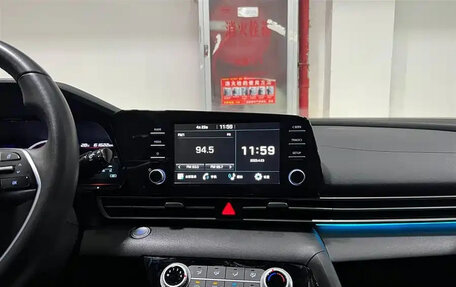 Hyundai Elantra, 2022 год, 1 430 000 рублей, 14 фотография