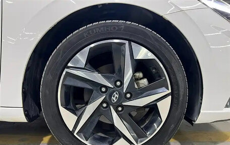 Hyundai Elantra, 2022 год, 1 430 000 рублей, 17 фотография